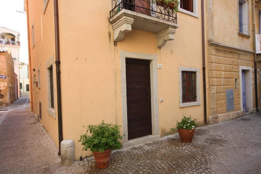 Amsicora 8 Hotel Olbia Buitenkant foto